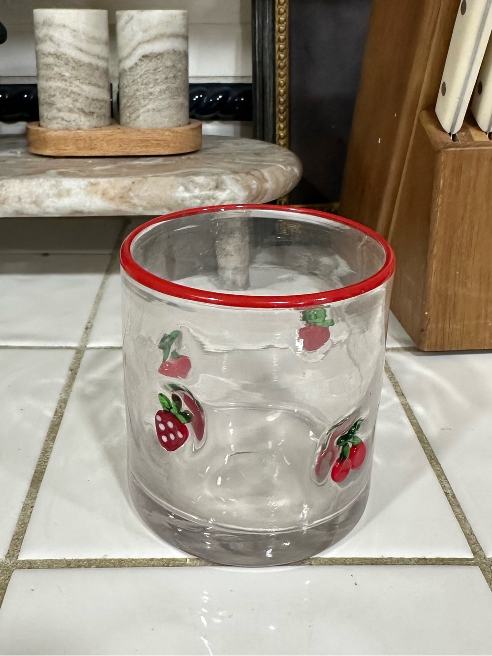 Red Cherries and Strawberries Juice Icon Glass NWOT